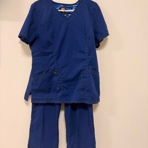 2 Piece scrub set